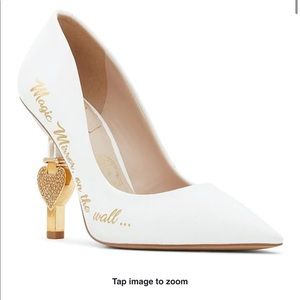 COPY - Aldo Disney shoes heels. Snow White